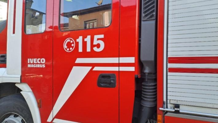 ++ Frontale auto-autobotte pompieri, un morto e 6 feriti ++