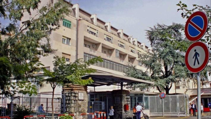 ++ Due in scooter sparano e uccidono 18enne nel Napoletano ++