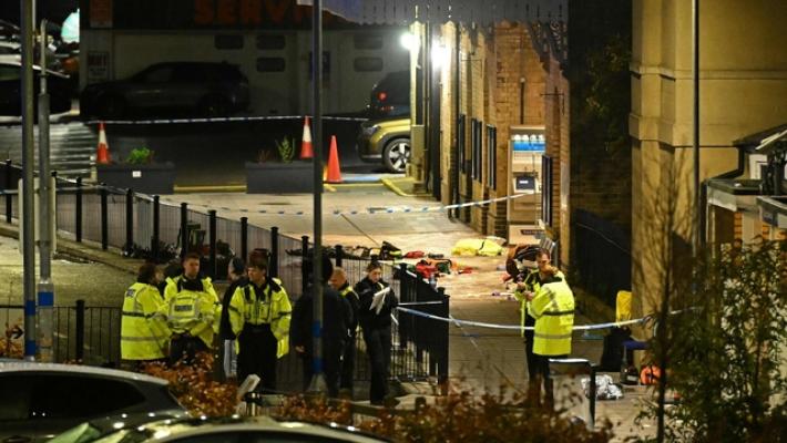 Gravi 9 dei 10 feriti in assalto al treno in Gb