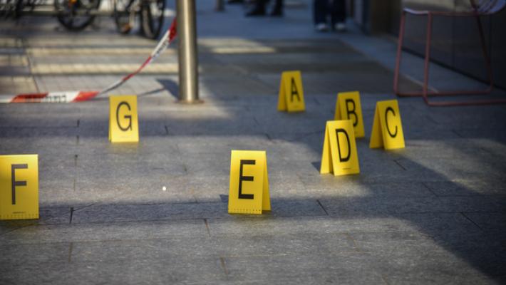 Terminata l'operazione alla donna accoltellata a Milano