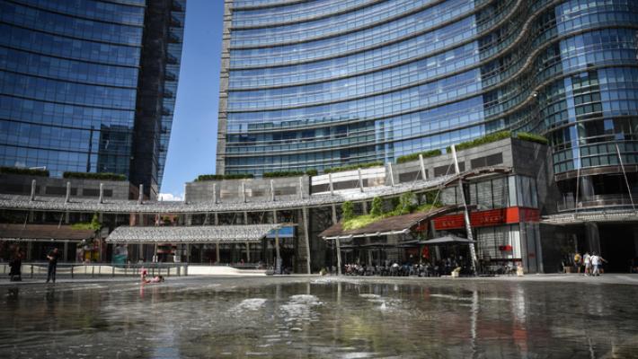 'M'hanno accoltellata', donna in prognosi riservata a Milano