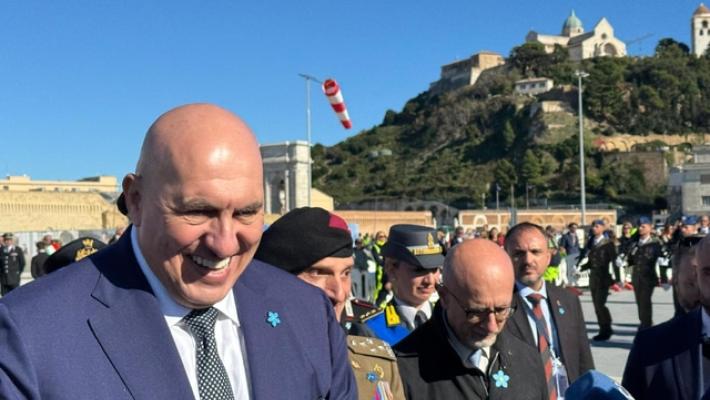 Crosetto,serve riforma Forze armate,aumentare personale