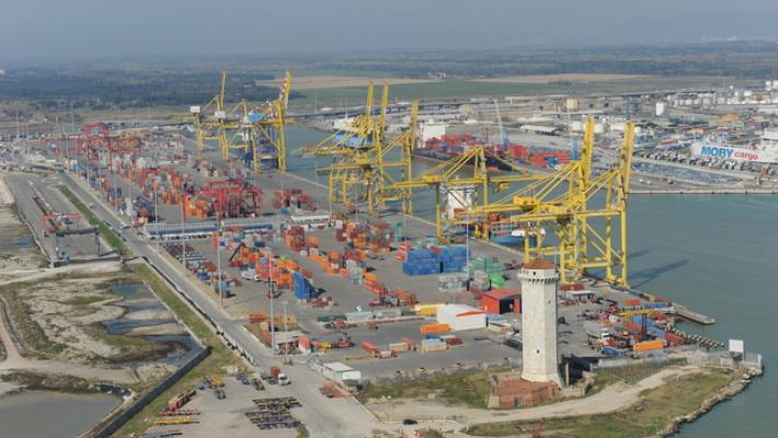 Si gettano da cargo, trovati cadaveri i due migranti dispersi