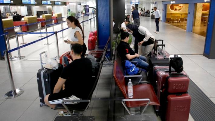 Imbarco negato sul volo Linate-Olbia a una paziente oncologica