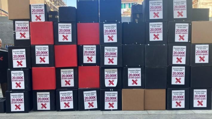 Salviamo Firenze sit-in coi cubi neri 'Un resort in ex ospedale'