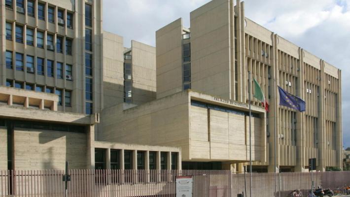 Spari contro l'auto dell'allenatore, indagato consigliere Puglia