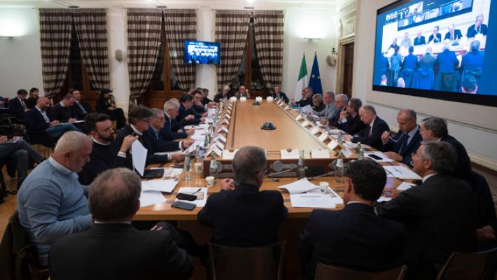 Il governo convoca sindacati su vicenda Ex Ilva martedì 18