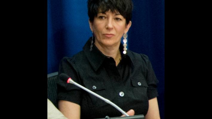 'Rivelarono email di Maxwell', silurati impiegati di un carcere