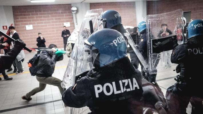 Corteo Torino, due giorni dopo arrestato uno studente