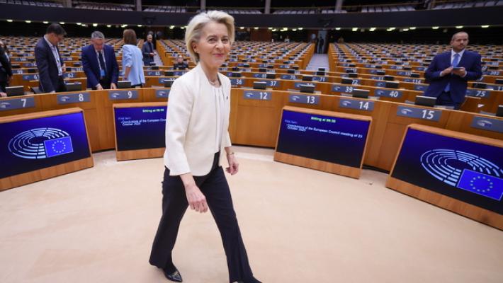 Von der Leyen, deficit Kiev enorme, servono 70 miliardi