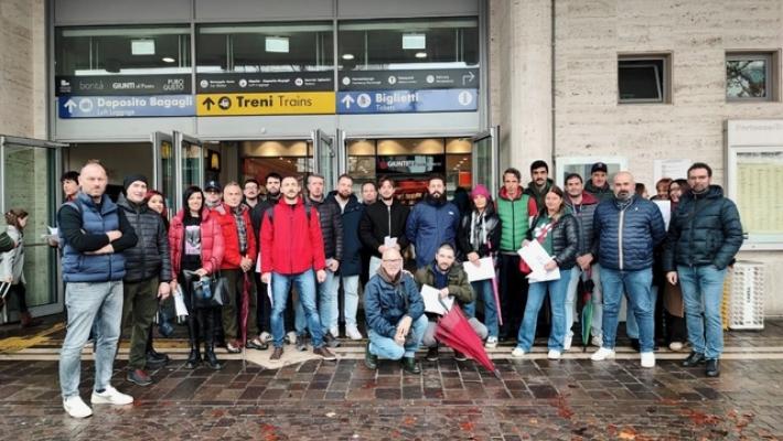 Capotreno deve pagare spese legali, Cgil avvia raccolta fondi