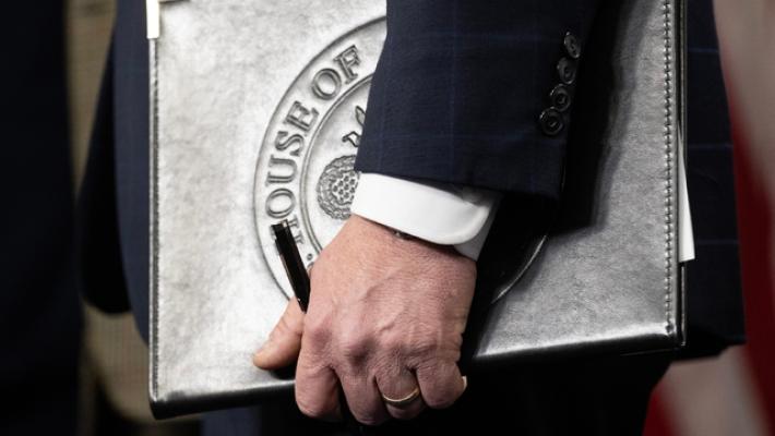 Camera Usa approva legge per divulgare file Epstein