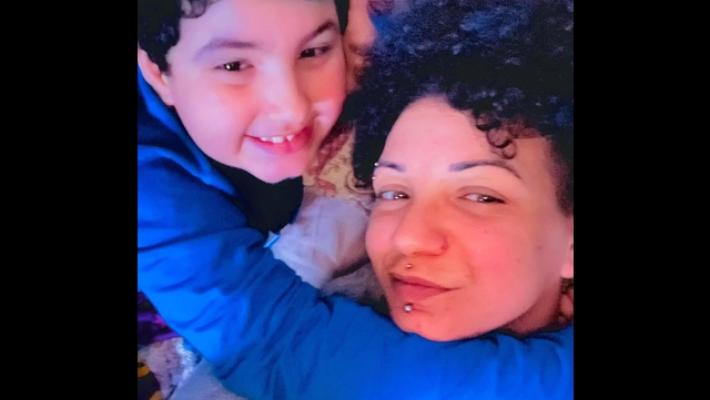 Mamma e figlio morti, si cerca ancora auto della donna