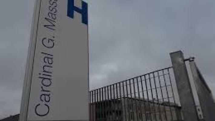 Sospetta febbre emorragica, primi test negativi, altri in corso