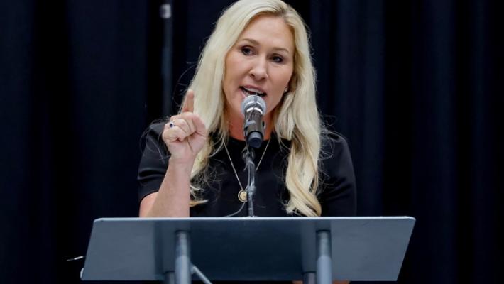 Usa, Taylor Greene si dimette dopo scontro con Trump su Epstein