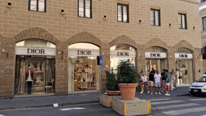 Colpo da 200mila euro in boutique Dior a Firenze, 3 arresti
