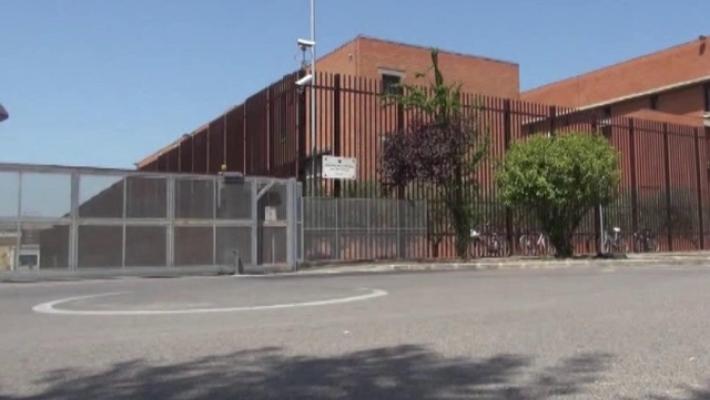 Perquisizioni a 564 detenuti carcere Prato, impiegati 800 uomini