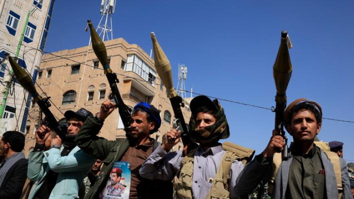 Yemen, gli Houthi condannano a morte 17 persone per spionaggio