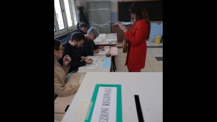 Regionali: alle 23 in Veneto affluenza al 33,88%, calo del 12,2%