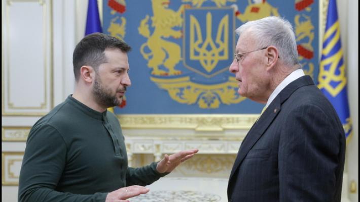 Media, 'Zelensky potrebbe andare in Usa a discutere piano'