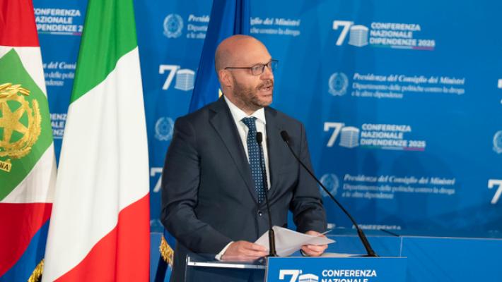 Fontana, impegno assoluto contro violenza sulle donne