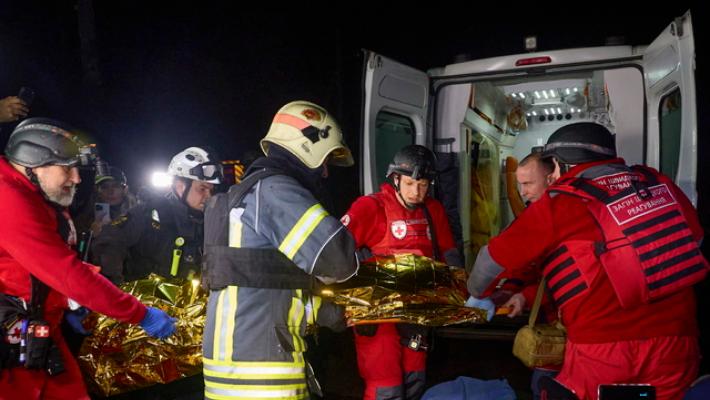 Attacco notturno russo su Zaporizhia, 18 feriti