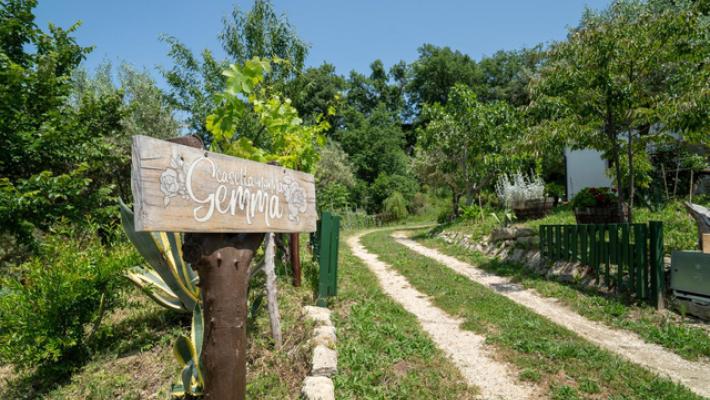 Famiglia bosco, ok genitori a casa offerta da imprenditore