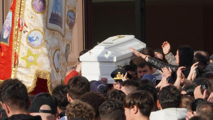 Uccise per una scarpa sporcata, ergastolo anche in appello