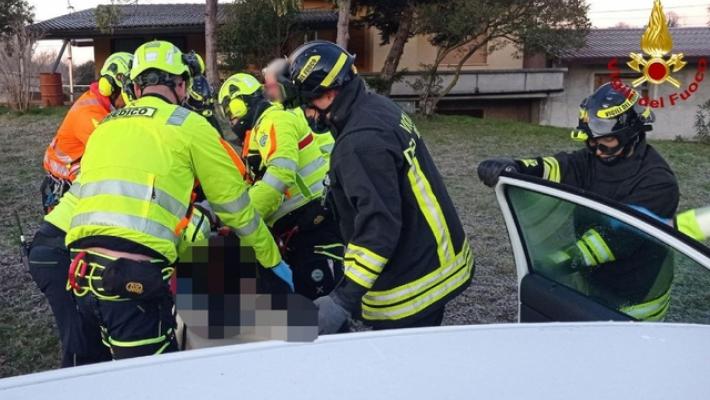 Tir travolge operai lungo A31, un morto e un ferito grave