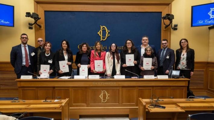 Iris, sportello per donne italiane vittime violenza all'estero