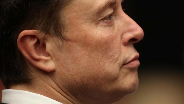 La Commissione multa X per 120 milioni, è la prima per violazioni del Dsa