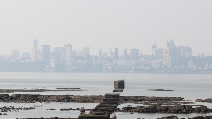 ++ Almeno 23 morti in un incendio a un night club in India ++