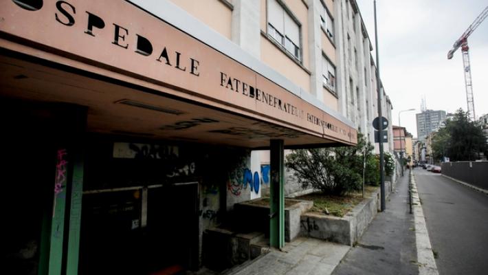 Ragazzo di 19 anni accoltellato in strada nel Milanese, è grave