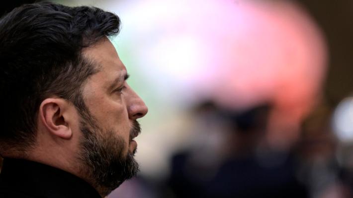 Zelensky, 'Kiev disposta ad abbandonare la richiesta di adesione alla Nato'