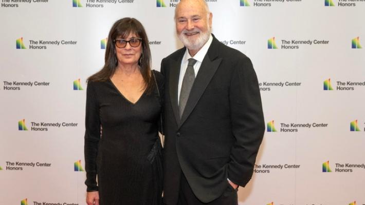 Il regista Rob Reiner (Harry ti presento Sally) e la moglie uccisi nella loro villa a Los Angeles: sarebbe stato il figlio Nick