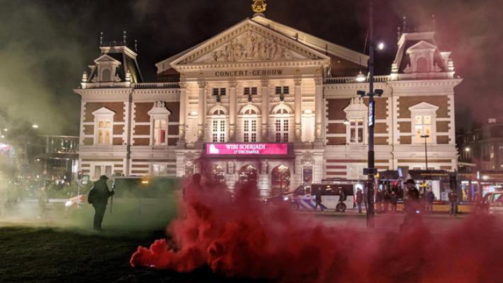 Olanda, 22 arresti per protesta contro il concerto del cantore dell'esercito israeliano