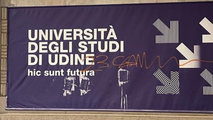 Scritte neonaziste all'Universit&agrave; di Udine, indaga la Questura