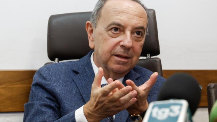 Caso Almasri, il Csm archivia la pratica di trasferimento di Lo Voi