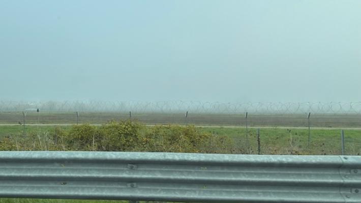 Disagi per la nebbia all'aeroporto d'Abruzzo, voli dirottati e ritardi