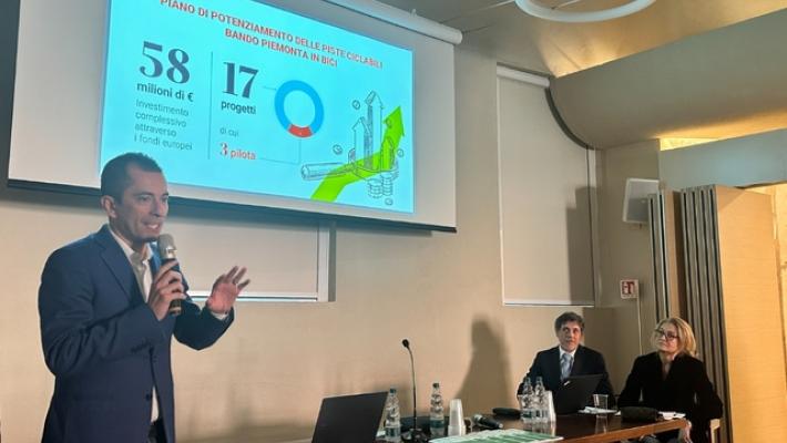 Una ciclovia unir&agrave; le colline Unesco da Alba a Canelli