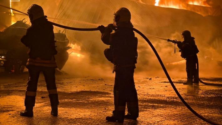 Droni russi su Odessa, incendio e interruzioni di corrente