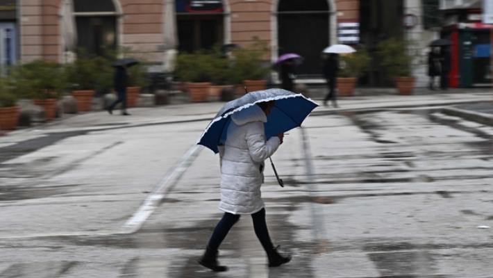 Per Natale Italia divisa in due con freddo e maltempo sul versante occidentale