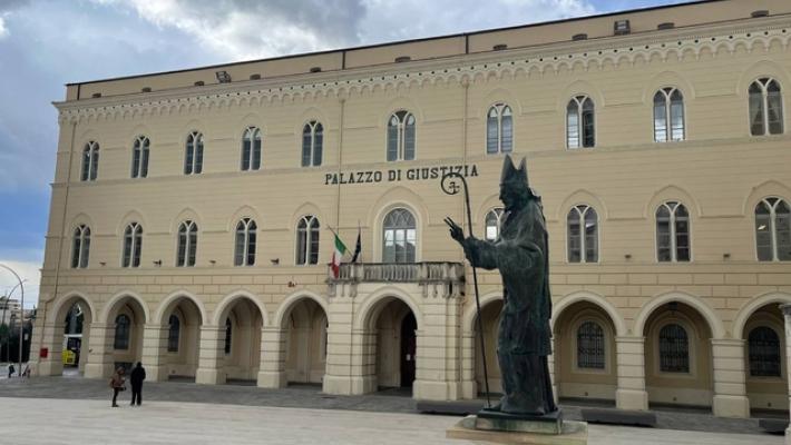 Anziana morta dopo maltrattamenti, cognato condannato a 15 anni