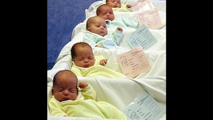 Istat, sempre meno persone vogliono avere un figlio in Italia