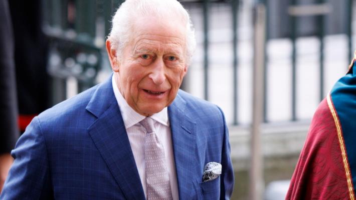 Re Carlo resta il 'lavoratore pi&ugrave; diligente' di casa Windsor, William latita