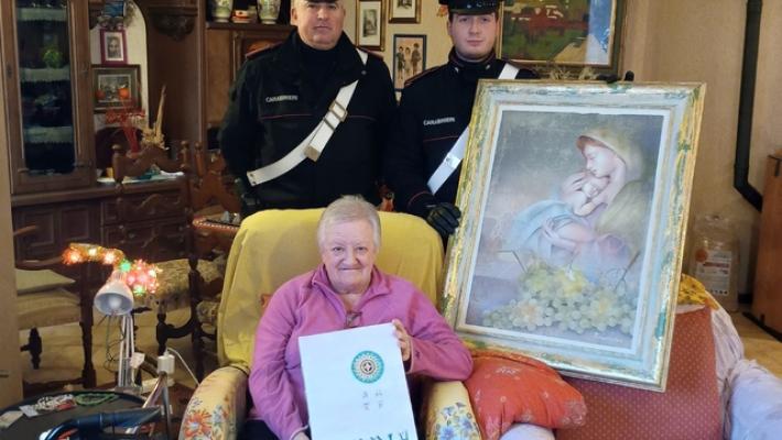 Trovate opere d'arte di un'anziana collezionista a casa di due pusher