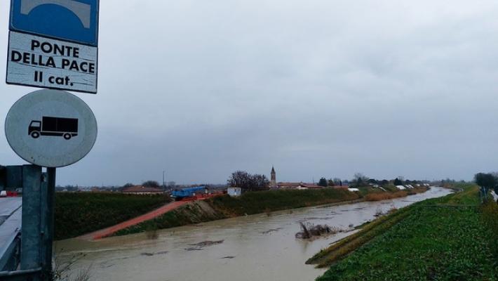 Torna la paura nel Ravennate, aprono i centri per gli evacuati