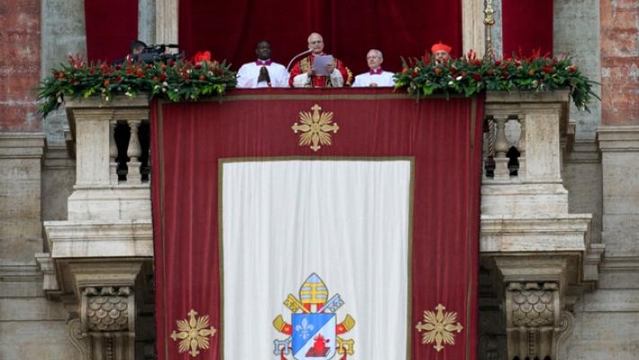 Per l'Urbi et orbi in 26mila in piazza San Pietro
