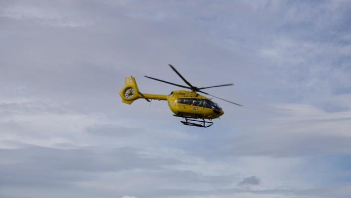 Incidente sugli sci, grave 57enne nel Bresciano