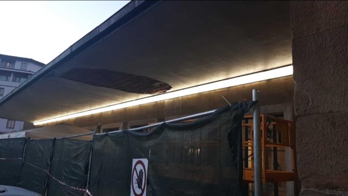 Cede un pezzo di intonaco a Santa Maria Novella, nessun ferito